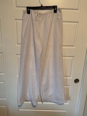 Calvin Klein White Chevron Swim Cover-Up
